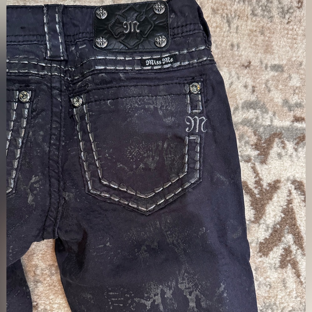 Unique Snakeskin Miss Me Jeans